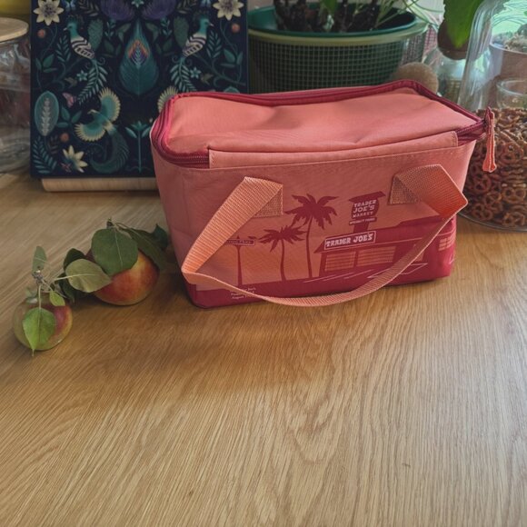 TRADER JOE's 2025 Mini Insulated Reusable Tote Bag, Peach - Picture 8 of 16